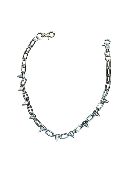 SPIKED WALLET CHAIN